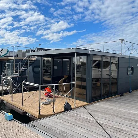 ספינת מלון Hausboot Puentenel - Stationaer - Traumhafte Ferienwohnung Auf Dem Wasser